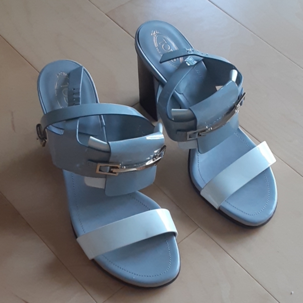 TOD'S chunky heel sandals - Picture 2 of 8